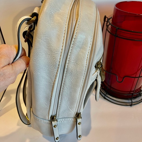 ❤️ b. o. c. Born Concept  Backpack ❤️ - Picture 6 of 9